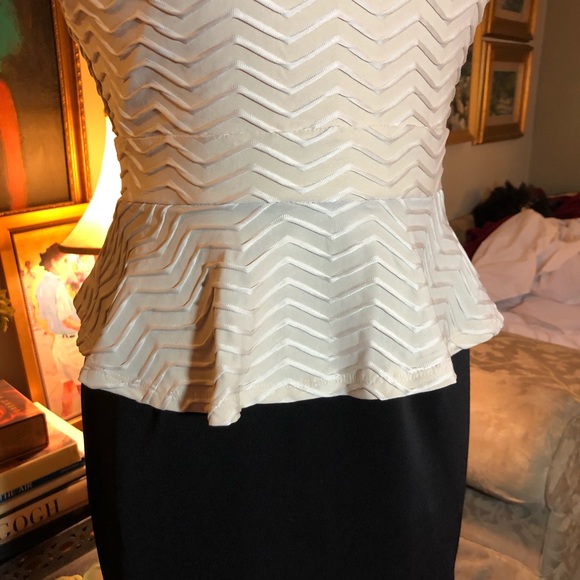 Sweet Storm party dress. Ivory/Black - size L - Picture 4 of 9